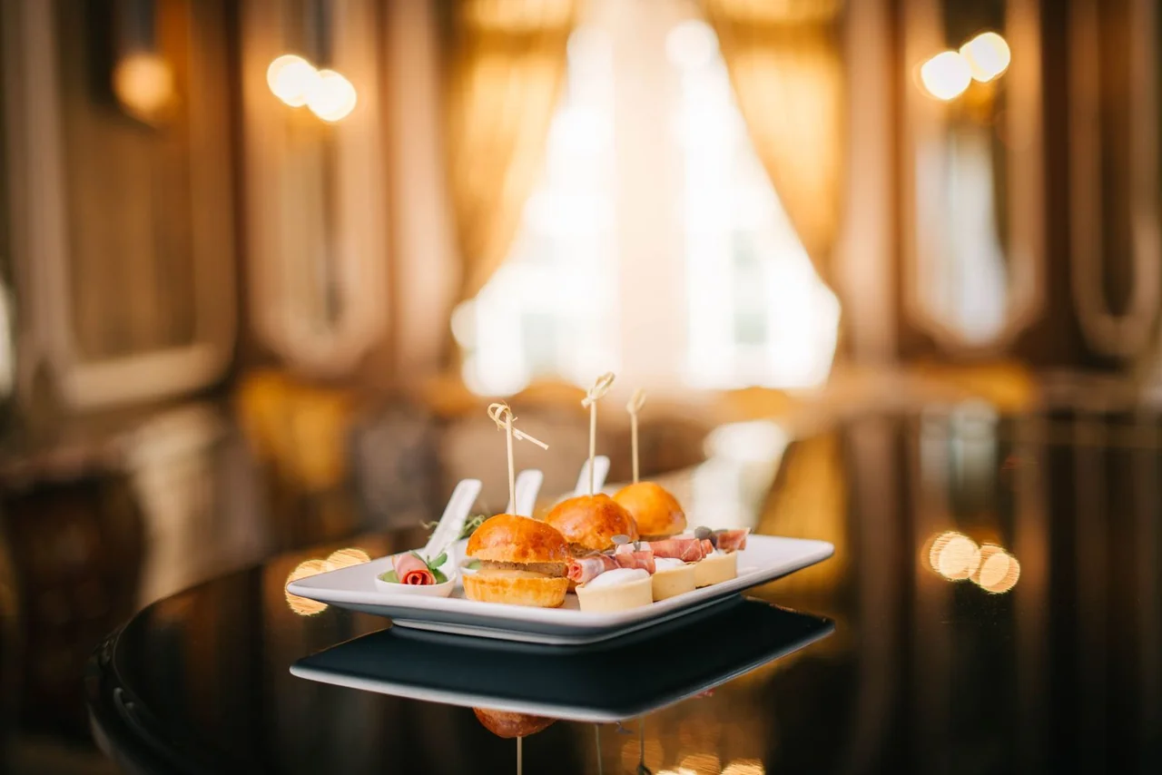 Dessert Lounge